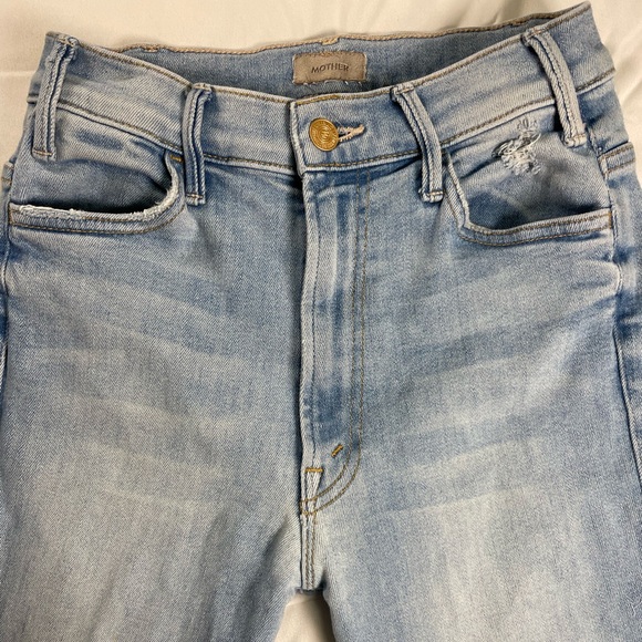 MOTHER Size 26 Light Wash Distressed Raw Hem Straight Leg Jeans - Picture 3 of 12